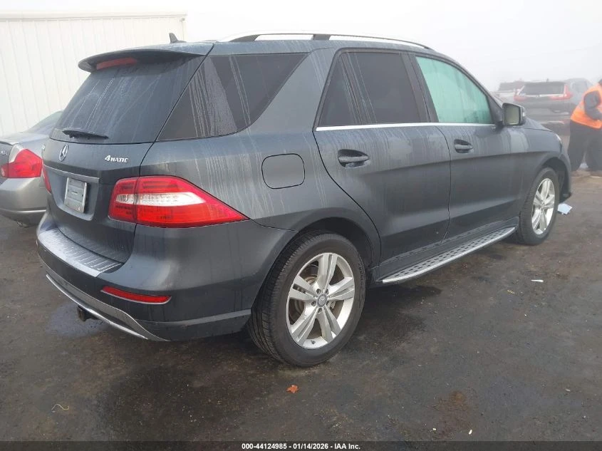 Mercedes-Benz ML 350 3.5L V-6 DI, DOHC, VVT, 302HP All Wheel Drive - изображение 10