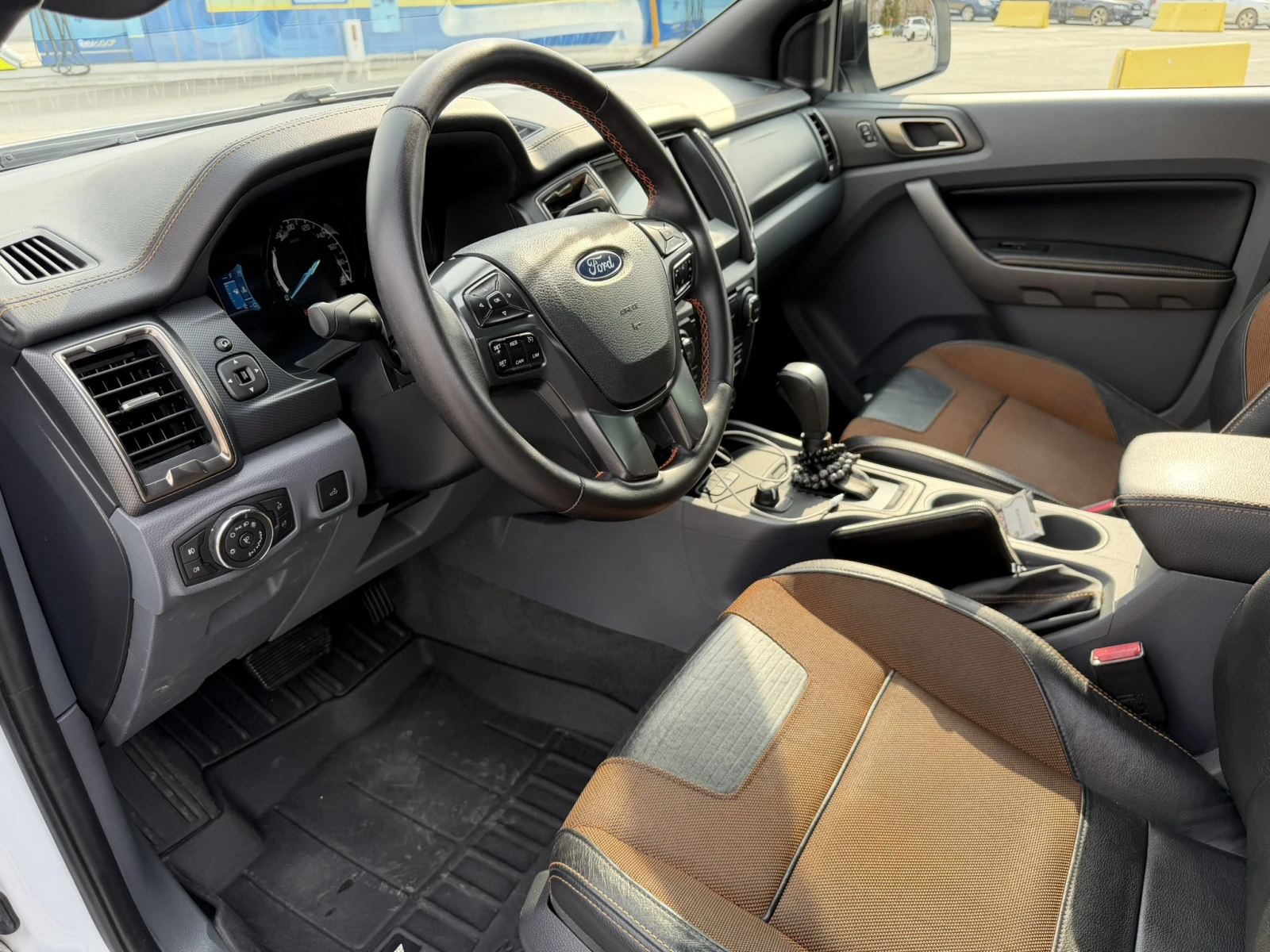 Ford Ranger 3.2 WILDTRACK 4X4, снимка 4 - Автомобили и джипове - 53933653