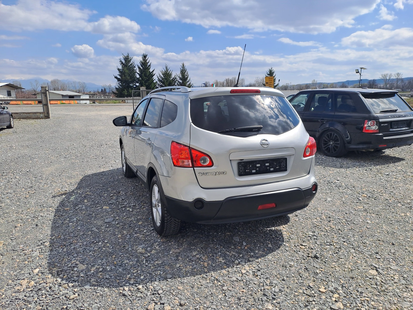 Nissan Qashqai 2.0i  7����� | Mobile.bg � ����������� 5