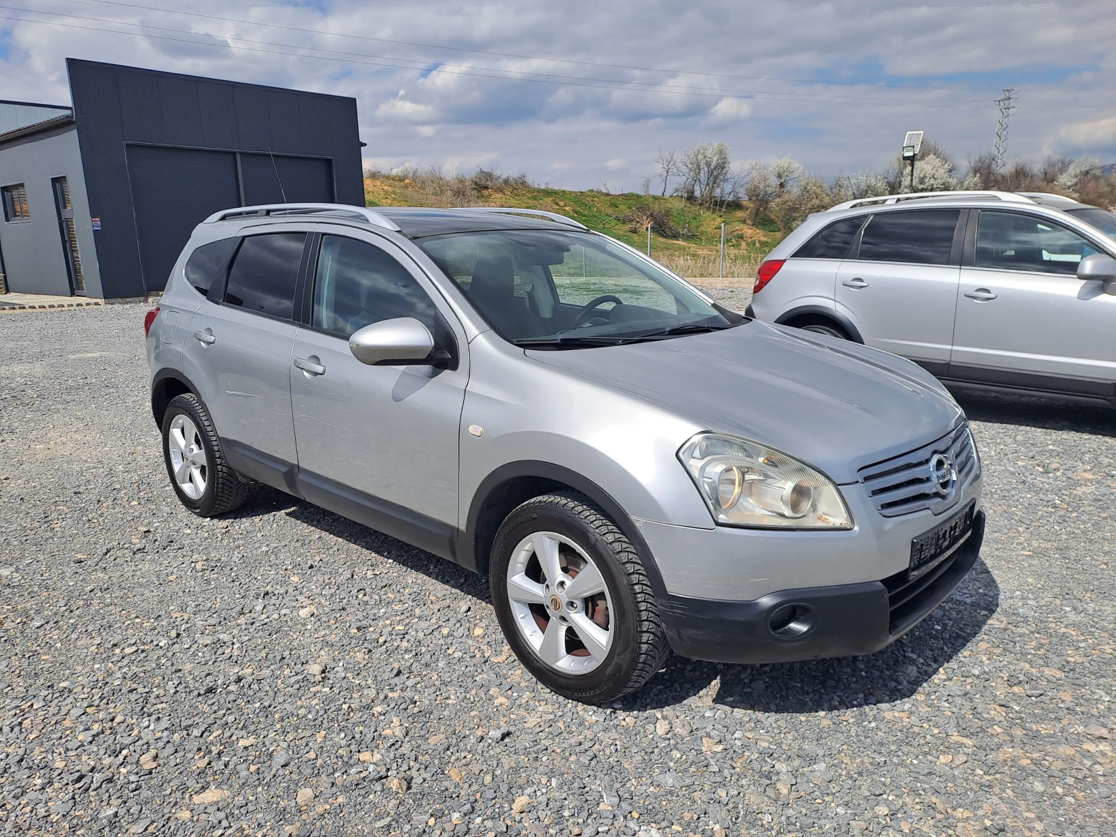 Nissan Qashqai 2.0i  7����� | Mobile.bg � ����������� 3