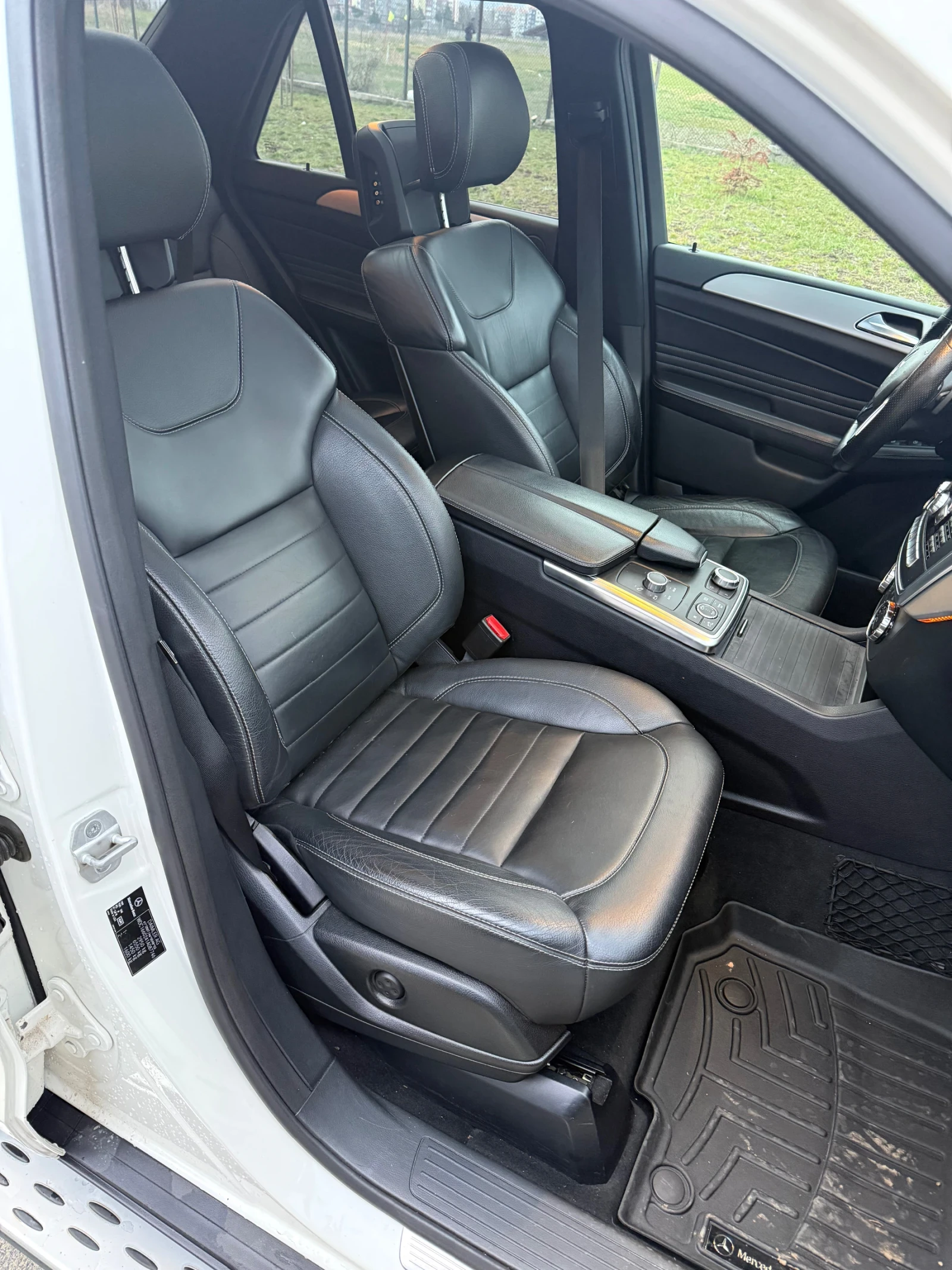 Mercedes-Benz ML 350, снимка 17 - Автомобили и джипове - 54046378