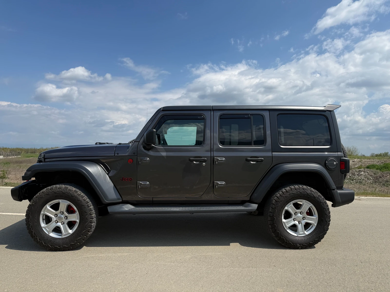 Jeep Wrangler Mild Hybrid Unlimited, снимка 3 - Автомобили и джипове - 54313195