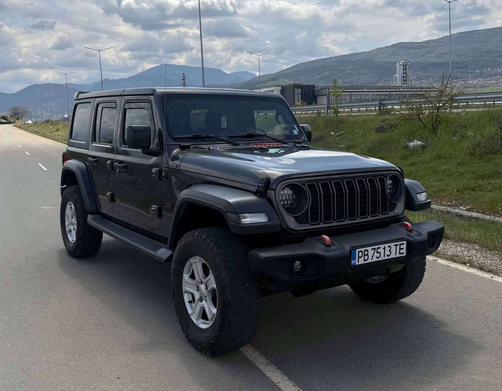 Jeep Wrangler Mild Hybrid Unlimited, снимка 8 - Автомобили и джипове - 54313195