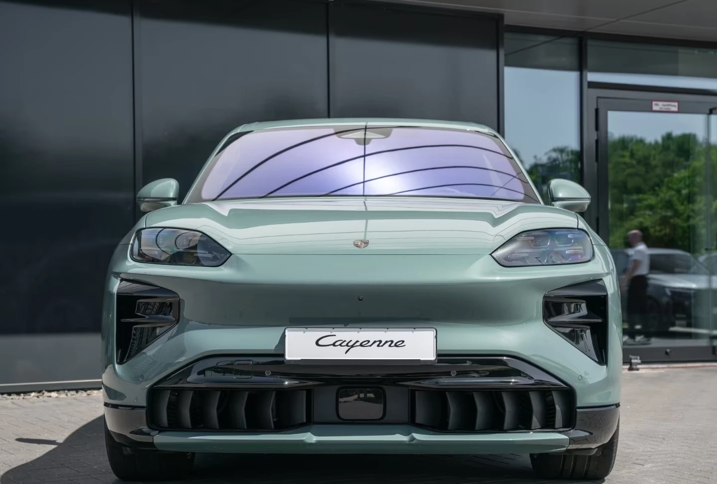 Porsche Cayenne TURBO ELECTRIC * NEW 2026* BURMESTER CHRONO 360 , снимка 7 - Автомобили и джипове - 54704619