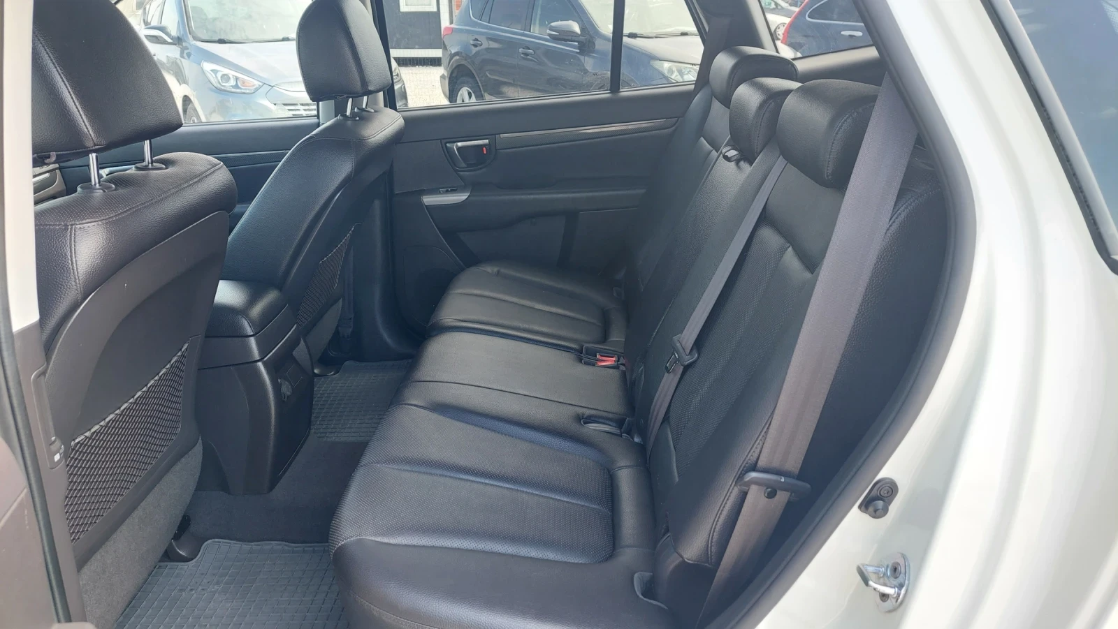 Hyundai Santa fe 2.2 FULL ТОП!!!!, снимка 9 - Автомобили и джипове - 55140502