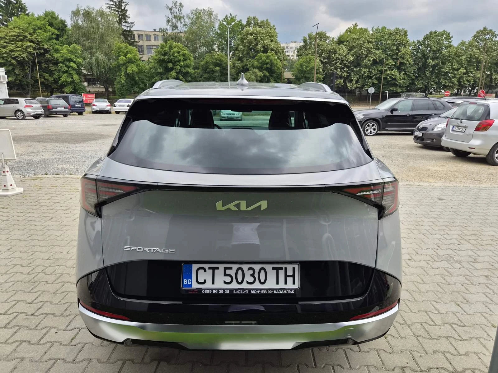 Kia Sportage Executive, снимка 4 - Автомобили и джипове - 55402547