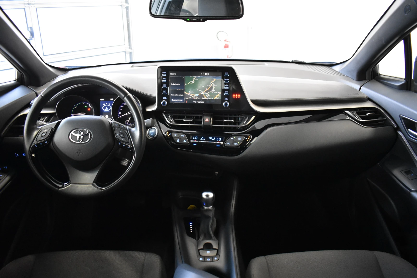 Toyota C-HR 1.8h Business, снимка 7 - Автомобили и джипове - 55446609