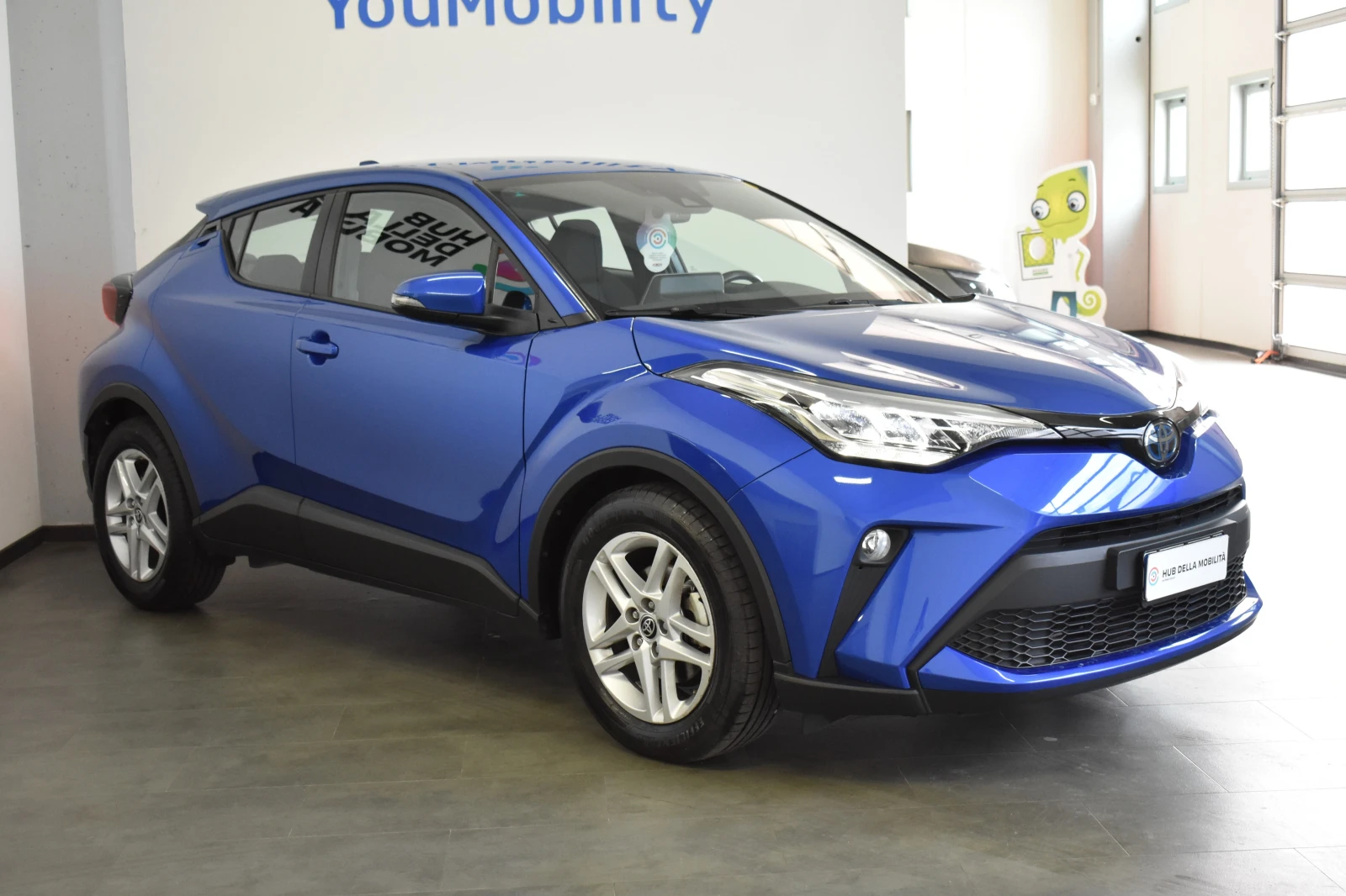 Toyota C-HR 1.8h Business, снимка 3 - Автомобили и джипове - 55446609