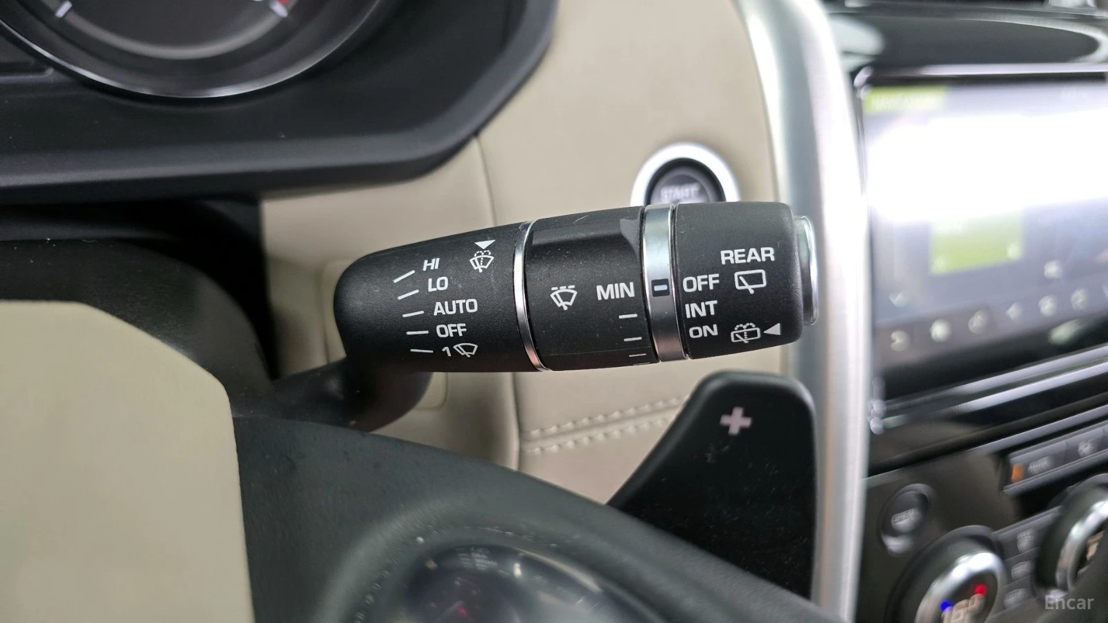 Land Rover Discovery 2.0* SD4* HSE* КОЖА* ПОДГРЕВ* ПАНОРАМА* КАМЕРА* , снимка 13 - Автомобили и джипове - 55691623