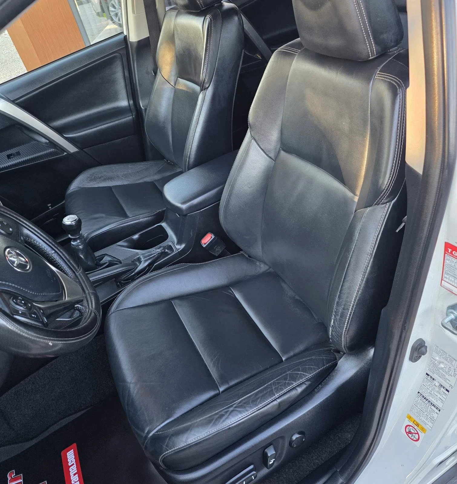 Toyota Rav4 2.2D-4D AWD 156 хил.км!, снимка 13 - Автомобили и джипове - 56218725