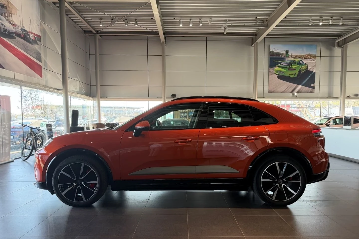 Porsche Macan TURBO / SPORT CHRONO / PANO / BOSE / HUD / 360 / | Mobile.bg � ����������� 4