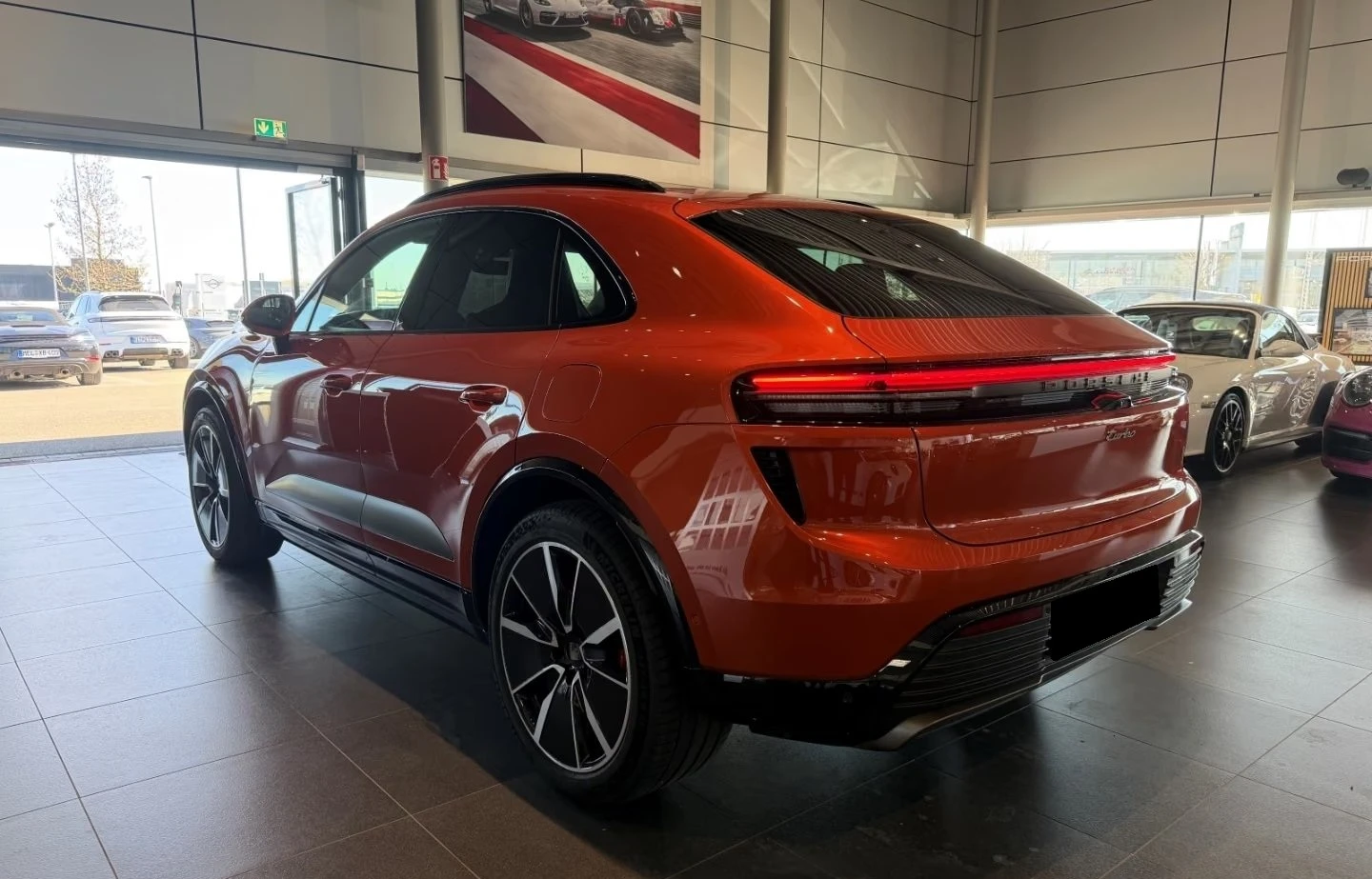 Porsche Macan TURBO / SPORT CHRONO / PANO / BOSE / HUD / 360 / | Mobile.bg � ����������� 5