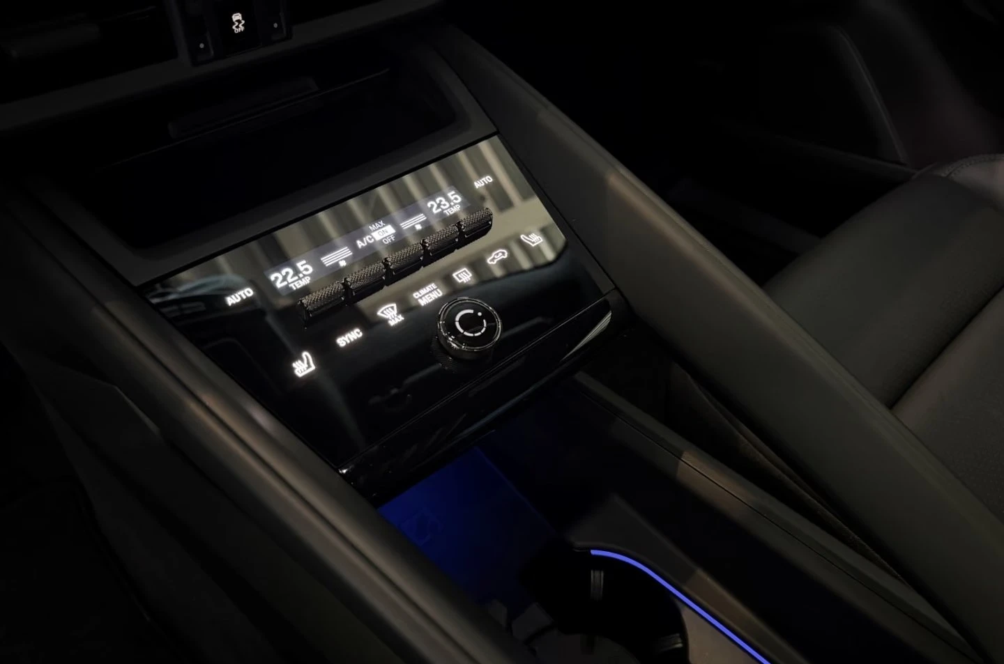 Porsche Macan TURBO / SPORT CHRONO / PANO / BOSE / HUD / 360 / | Mobile.bg � ����������� 15