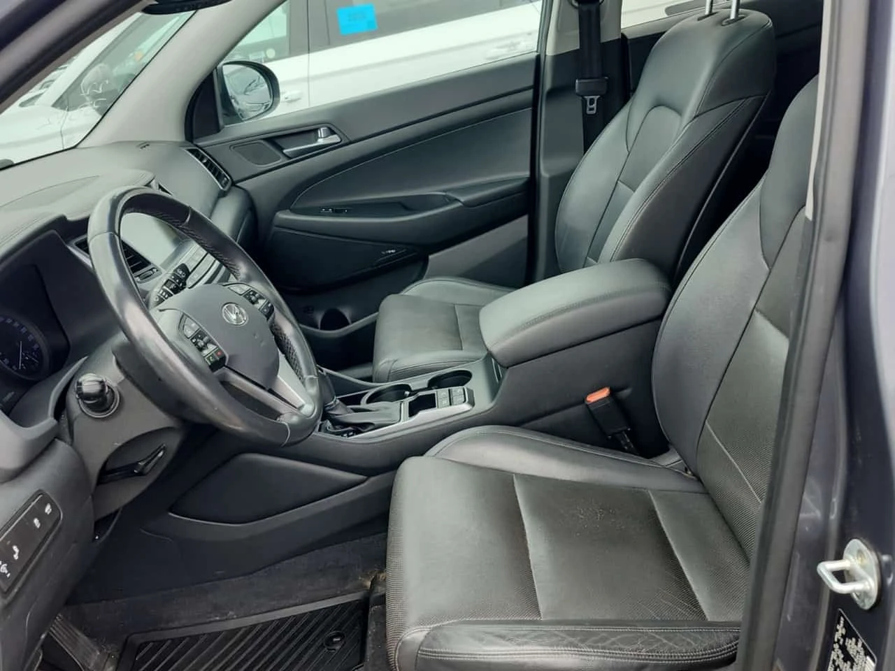 Hyundai Tucson  Awd 4dr 1.6l Limited * CARFAX * ����������� | Mobile.bg � ����������� 3