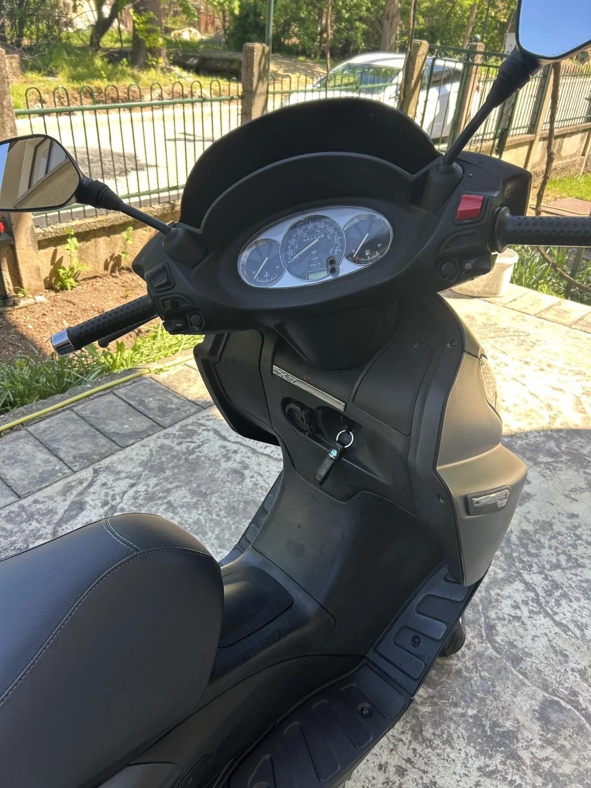 Piaggio X7  - изображение 5