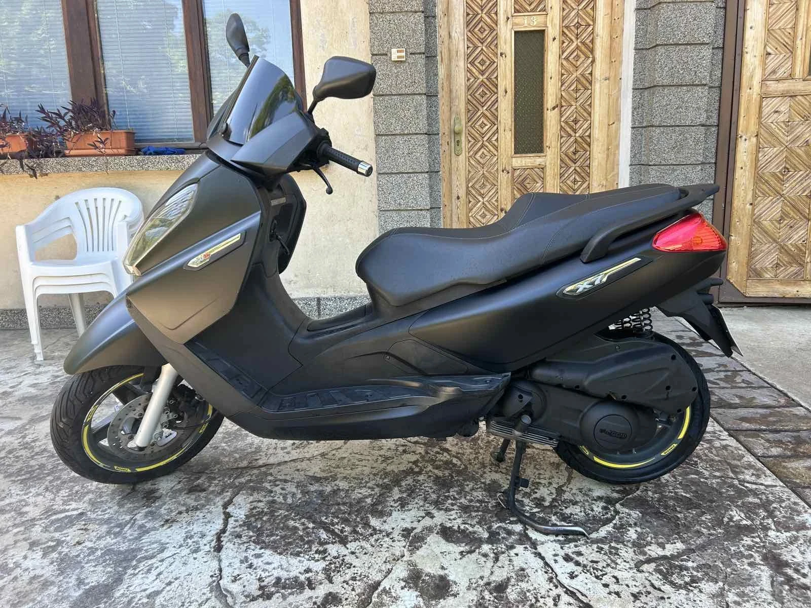 Piaggio X7  - изображение 4