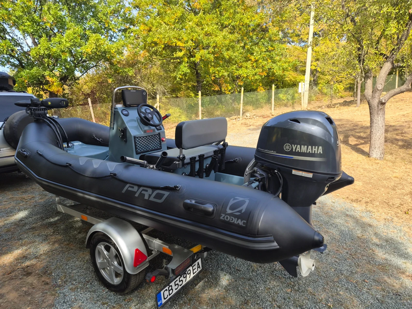 Надуваема лодка Zodiac Pro420 