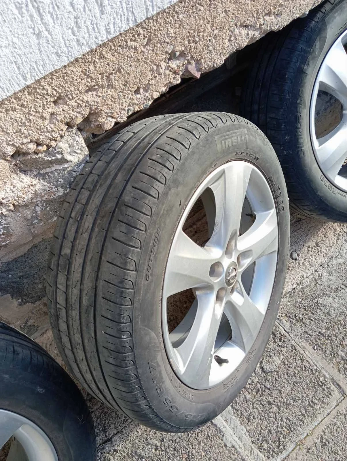 ���� � ������ 215/55R17 | Mobile.bg � ����������� 2