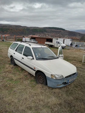 Ford Escort 1.6 16V, снимка 1