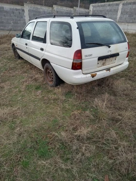 Ford Escort 1.6 16V, снимка 3