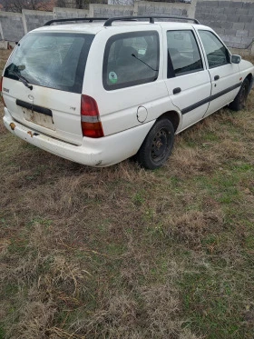 Ford Escort 1.6 16V, снимка 4