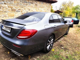 Mercedes-Benz E 220 9G Digital, снимка 8