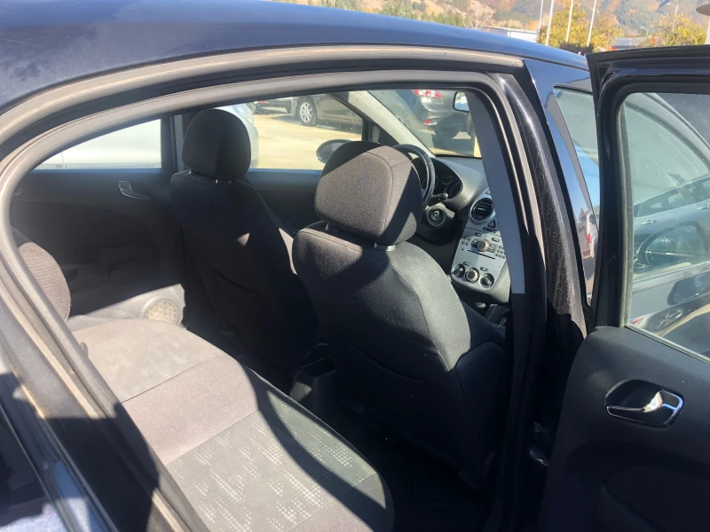 Opel Corsa 1.2, снимка 10 - Автомобили и джипове - 47883676