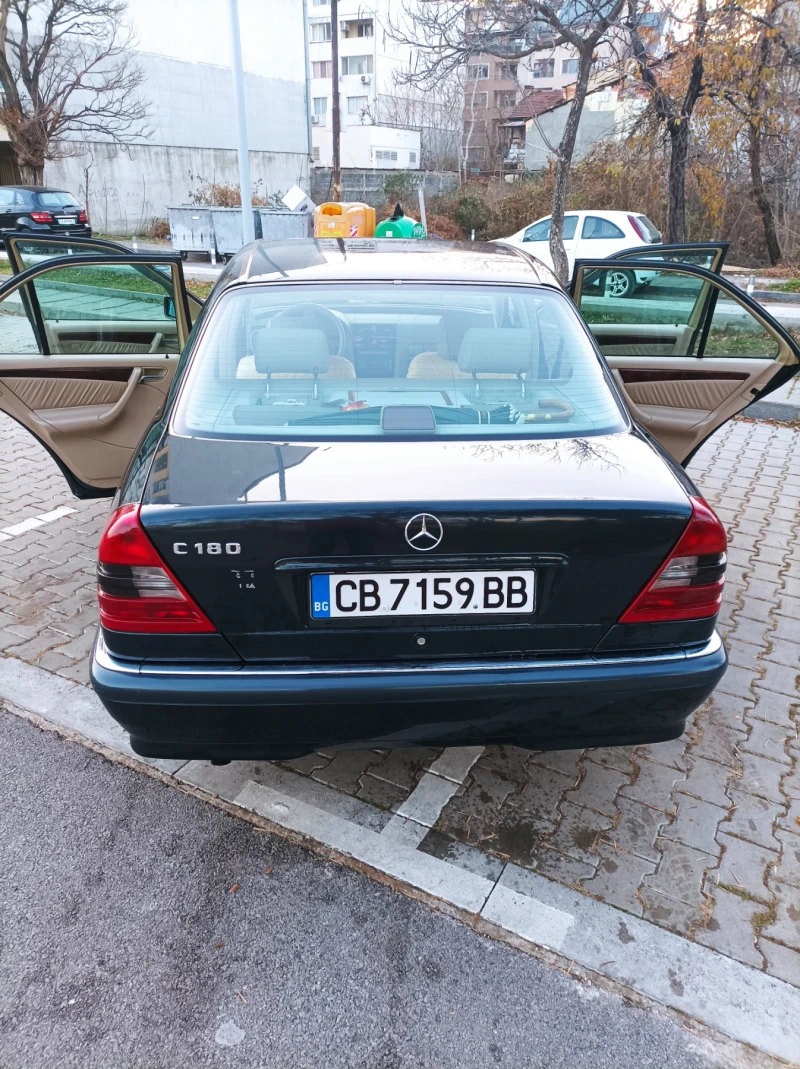 Mercedes-Benz 180, снимка 8 - Автомобили и джипове - 48159821