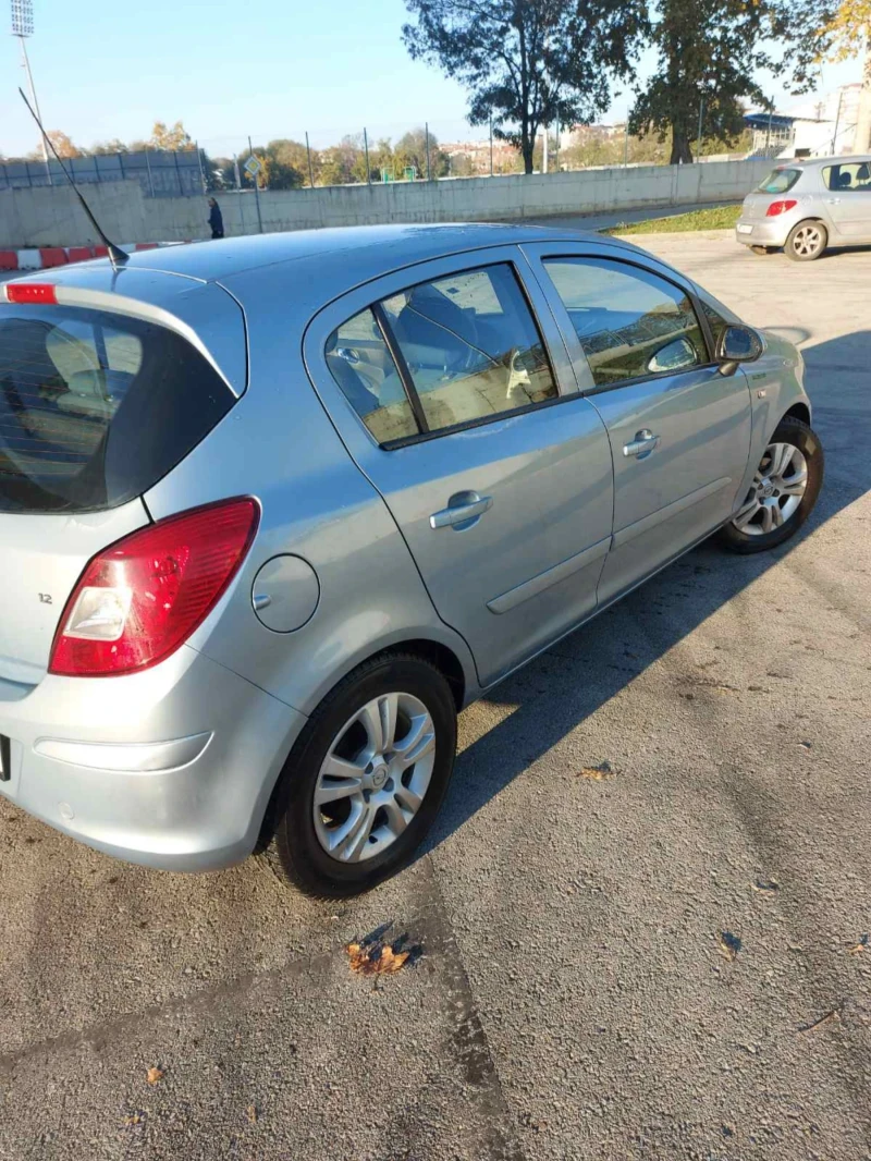 Opel Corsa 1.2 16v, снимка 4 - Автомобили и джипове - 48555724