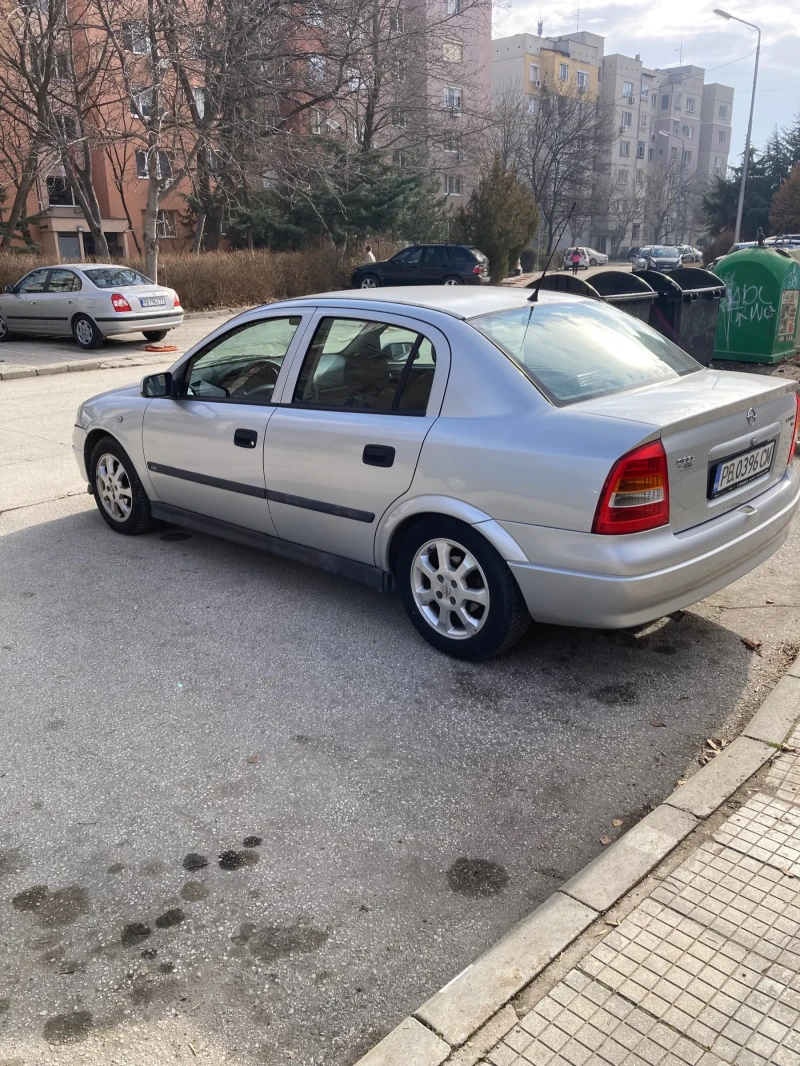 Opel Astra, снимка 1 - Автомобили и джипове - 48888729