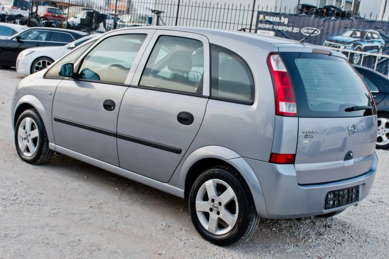 Opel Meriva 1.6mi, снимка 8 - Автомобили и джипове - 49460575