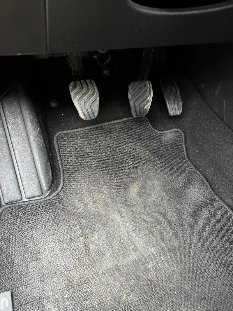 Renault Clio 1.5DCI/86K.С., снимка 13 - Автомобили и джипове - 52688725