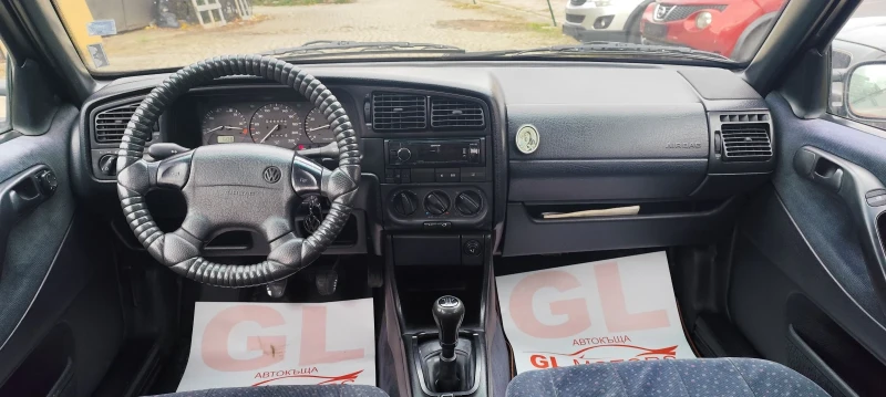 VW Passat 1.8 Моно, снимка 15 - Автомобили и джипове - 52303477