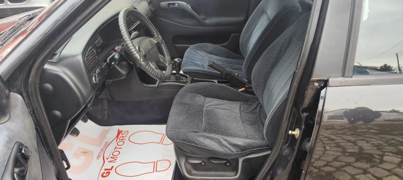 VW Passat 1.8 Моно, снимка 9 - Автомобили и джипове - 52303477