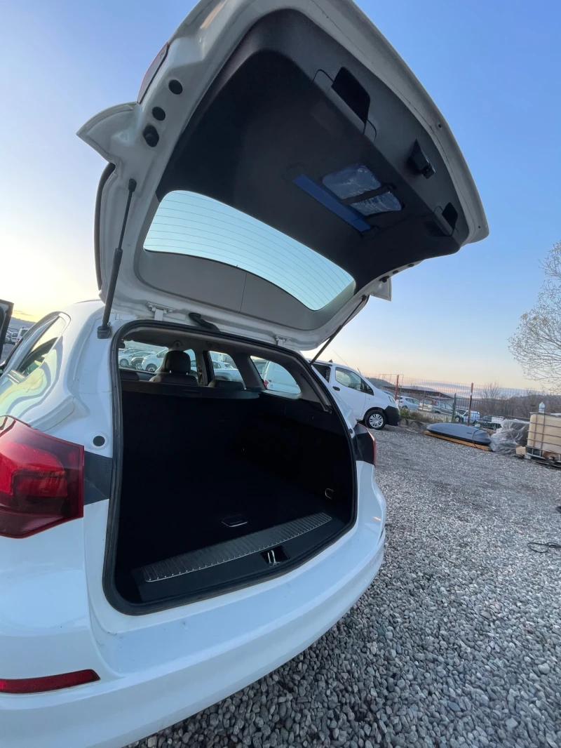 Opel Astra 1.7 cdti Cosmo, снимка 12 - Автомобили и джипове - 52932032