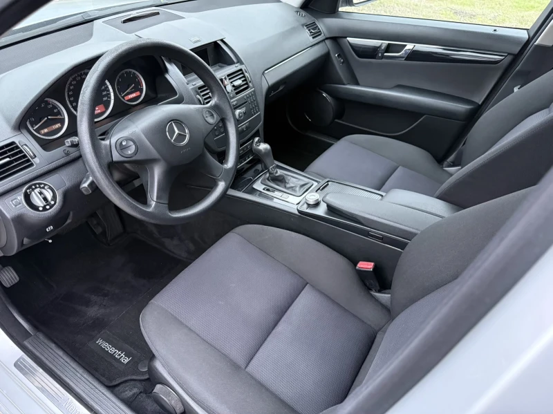 Mercedes-Benz C 220 CDI 170к.с 646 / AVTOMAT / PARKTRONIC / AVTOPILOT, снимка 9 - Автомобили и джипове - 53395604