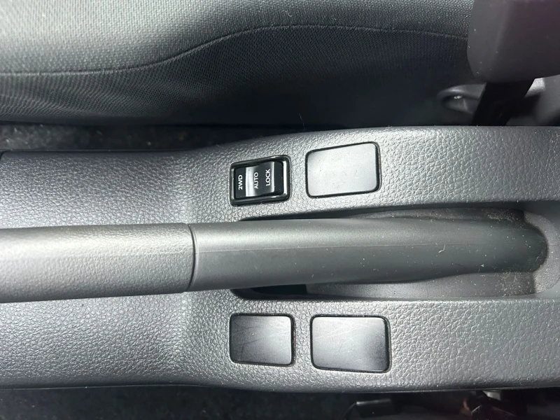 Fiat Sedici 1.6 Бензин с Газов Инжекцион 4x4 MADE IN ITALY, снимка 5 - Автомобили и джипове - 53438314