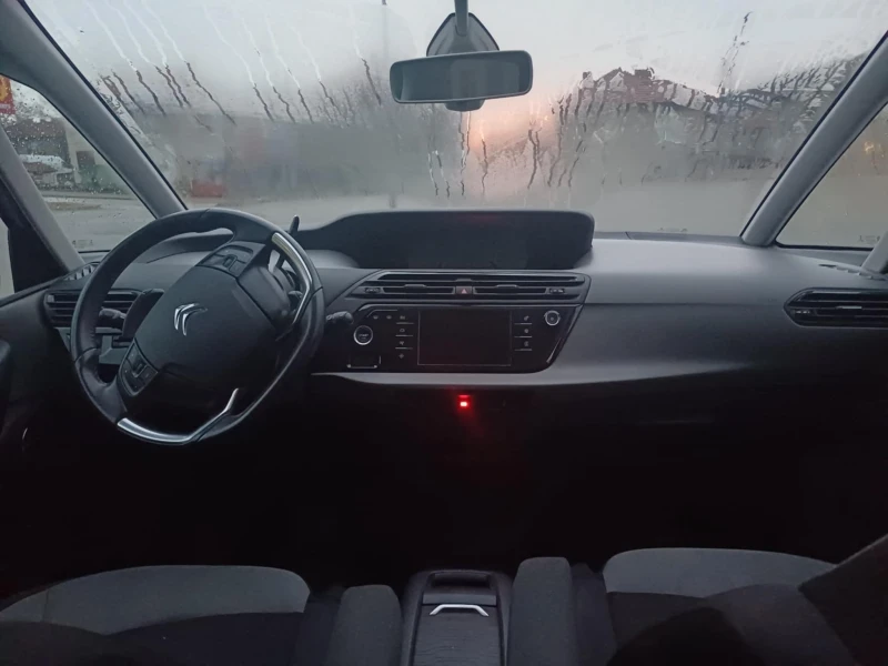 Citroen C4 Picasso 1.6 HDI, снимка 16 - Автомобили и джипове - 53480758