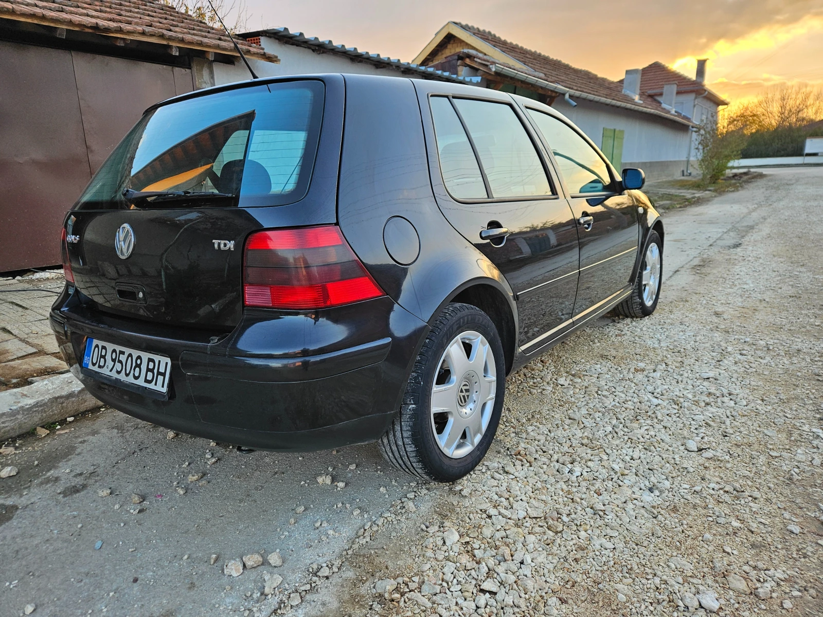 VW Golf 1.9 TDI, AHF - изображение 3