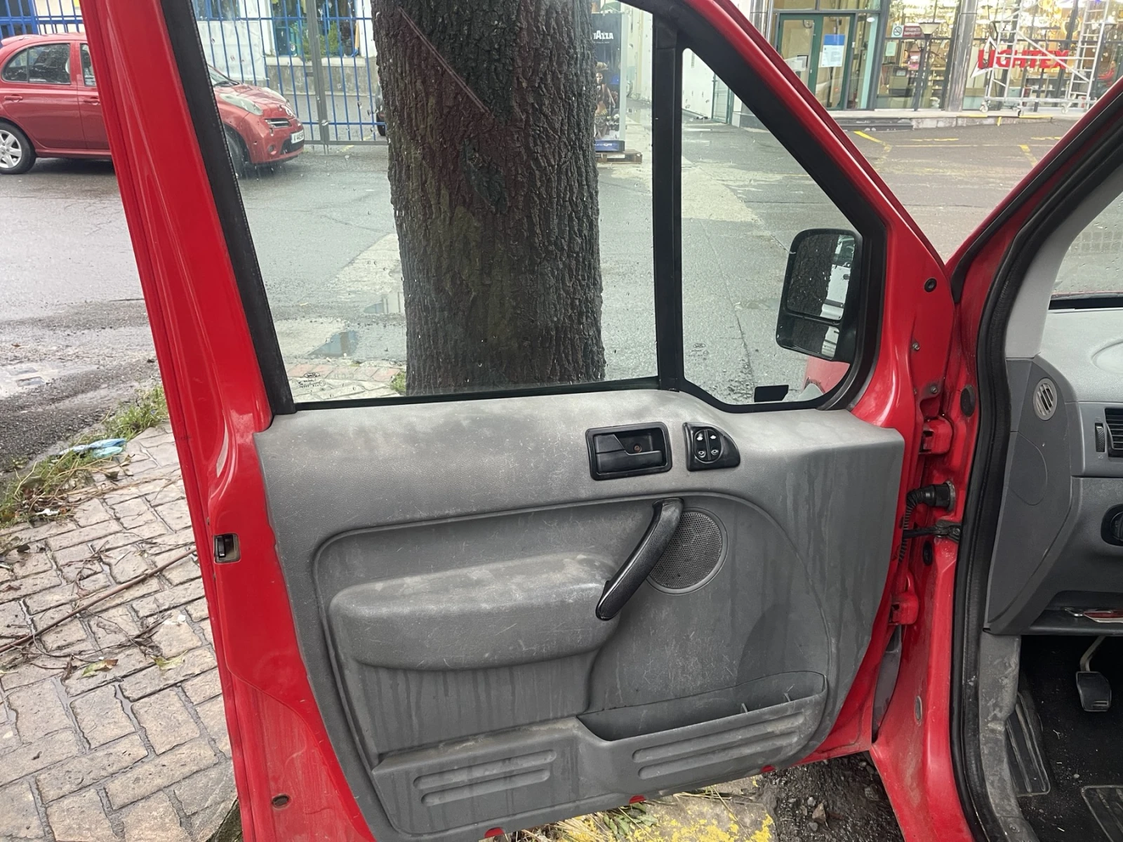 Ford Tourneo Connect L - изображение 3