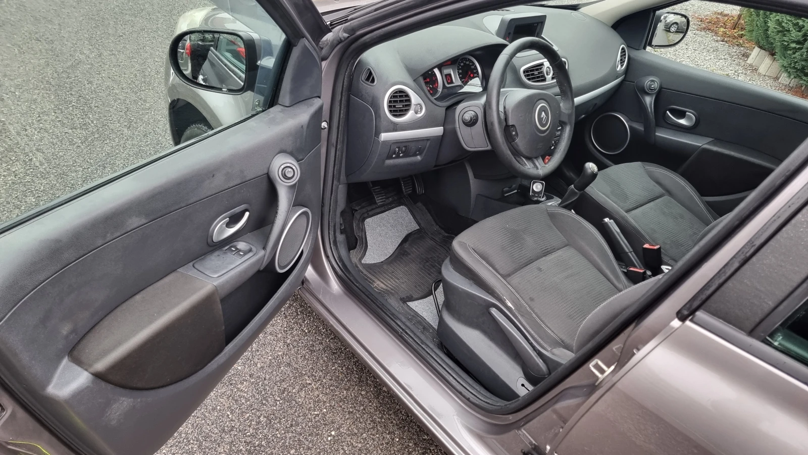 Renault Clio 1.5DCI Euro 4 - изображение 7