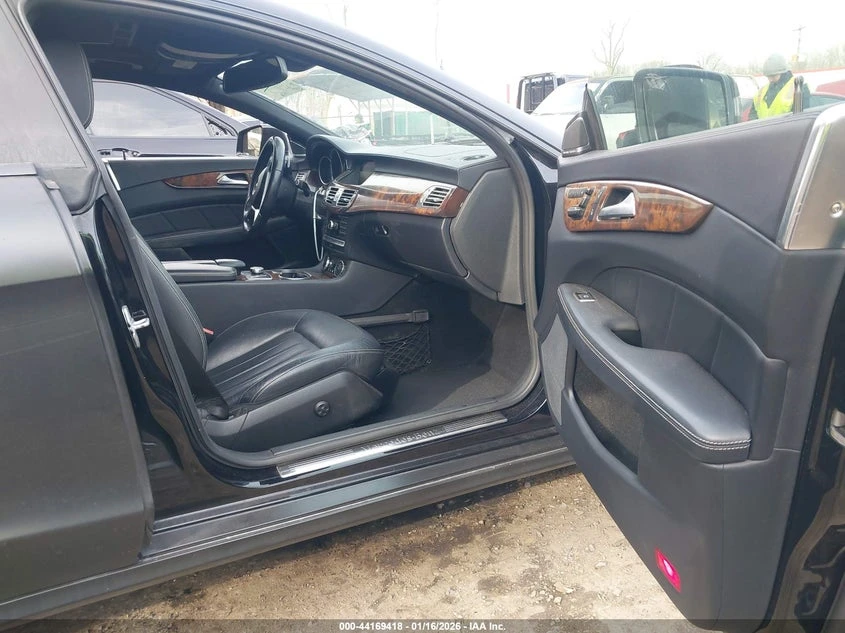 Mercedes-Benz CLS 550 4MATIC* harman/kardon* �������* ���������* ������  | Mobile.bg � ����������� 7