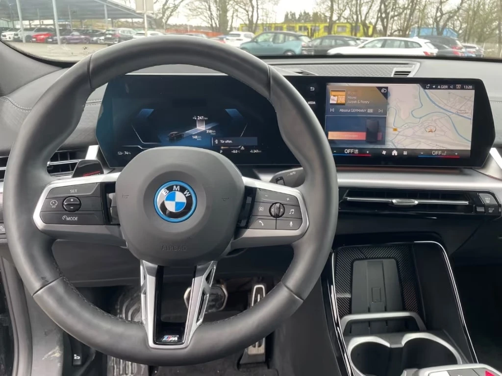 BMW iX2 XDRIVE30 M-SPORT PAKET HEAD-UP H/K, снимка 7 - Автомобили и джипове - 53966579