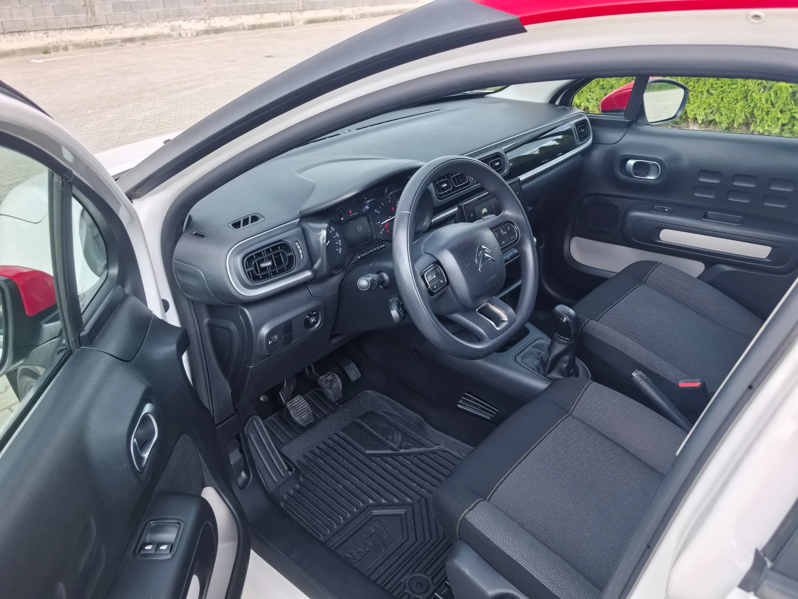 Citroen C3  1.6HDI 99kc , снимка 11 - Автомобили и джипове - 54091565