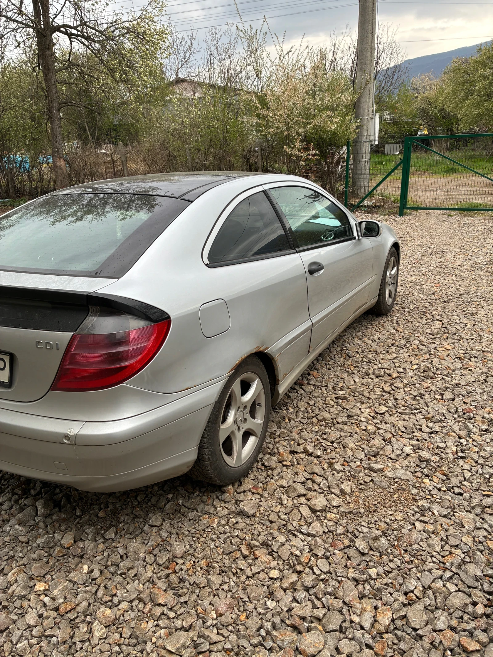 Mercedes-Benz C 220, снимка 5 - Автомобили и джипове - 54270820