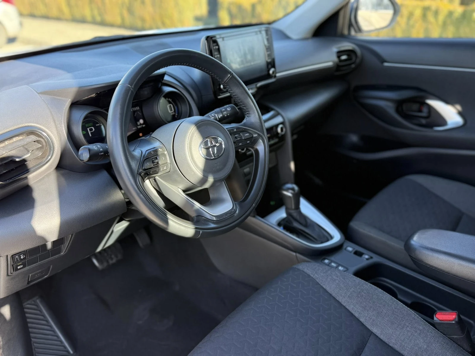 Toyota Yaris Cross Hybrid / 2022 / ������ / ��������� | Mobile.bg � ����������� 9