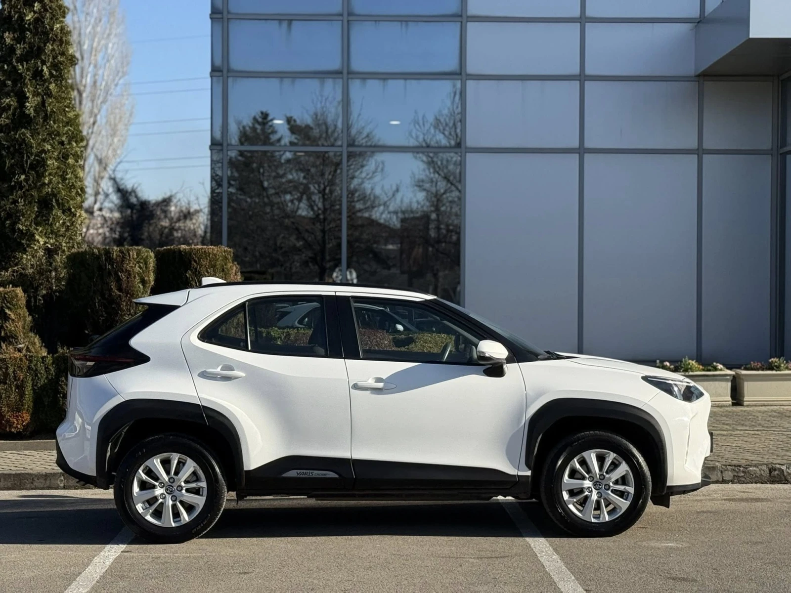 Toyota Yaris Cross Hybrid / 2022 / ������ / ��������� | Mobile.bg � ����������� 12