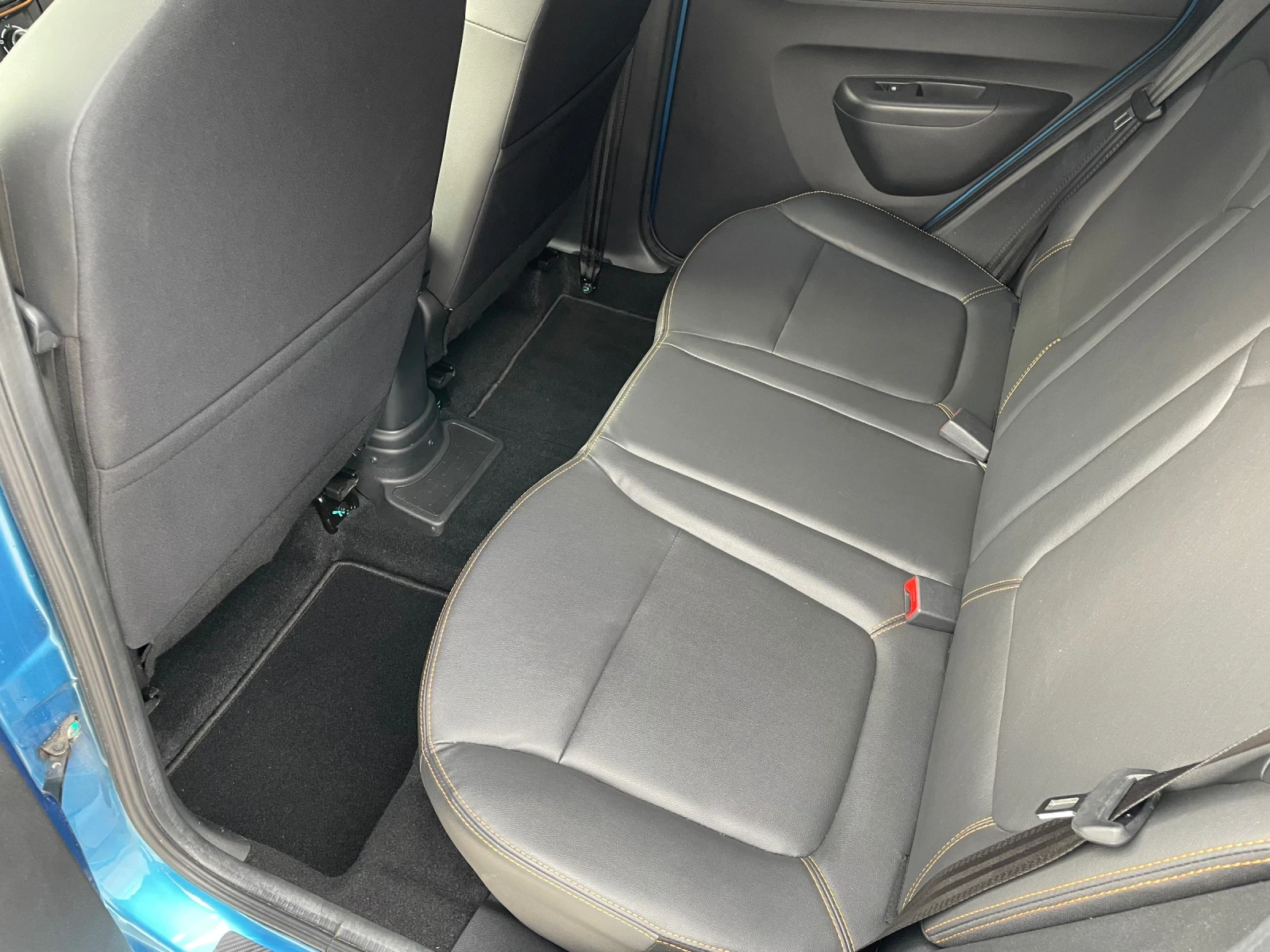 Dacia Spring Comfort Plus, снимка 11 - Автомобили и джипове - 54495069