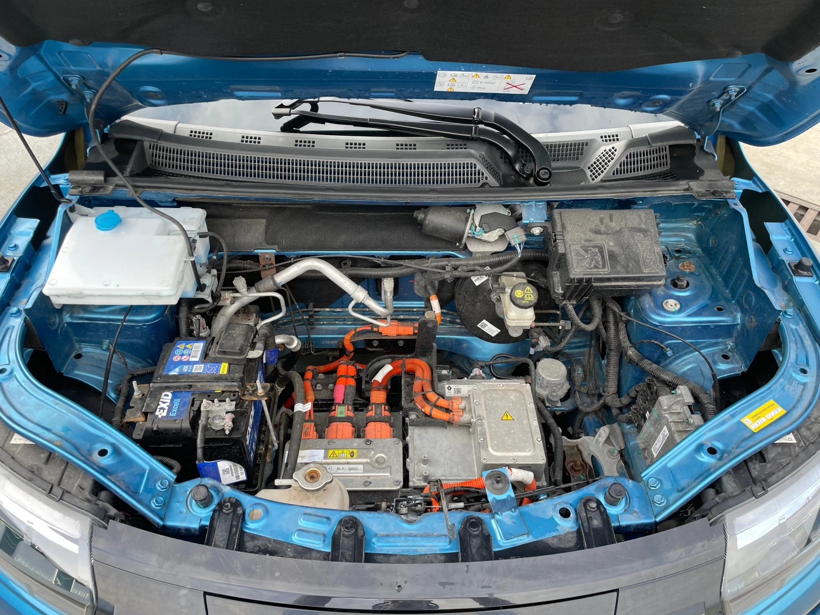 Dacia Spring Comfort Plus, снимка 15 - Автомобили и джипове - 54495069