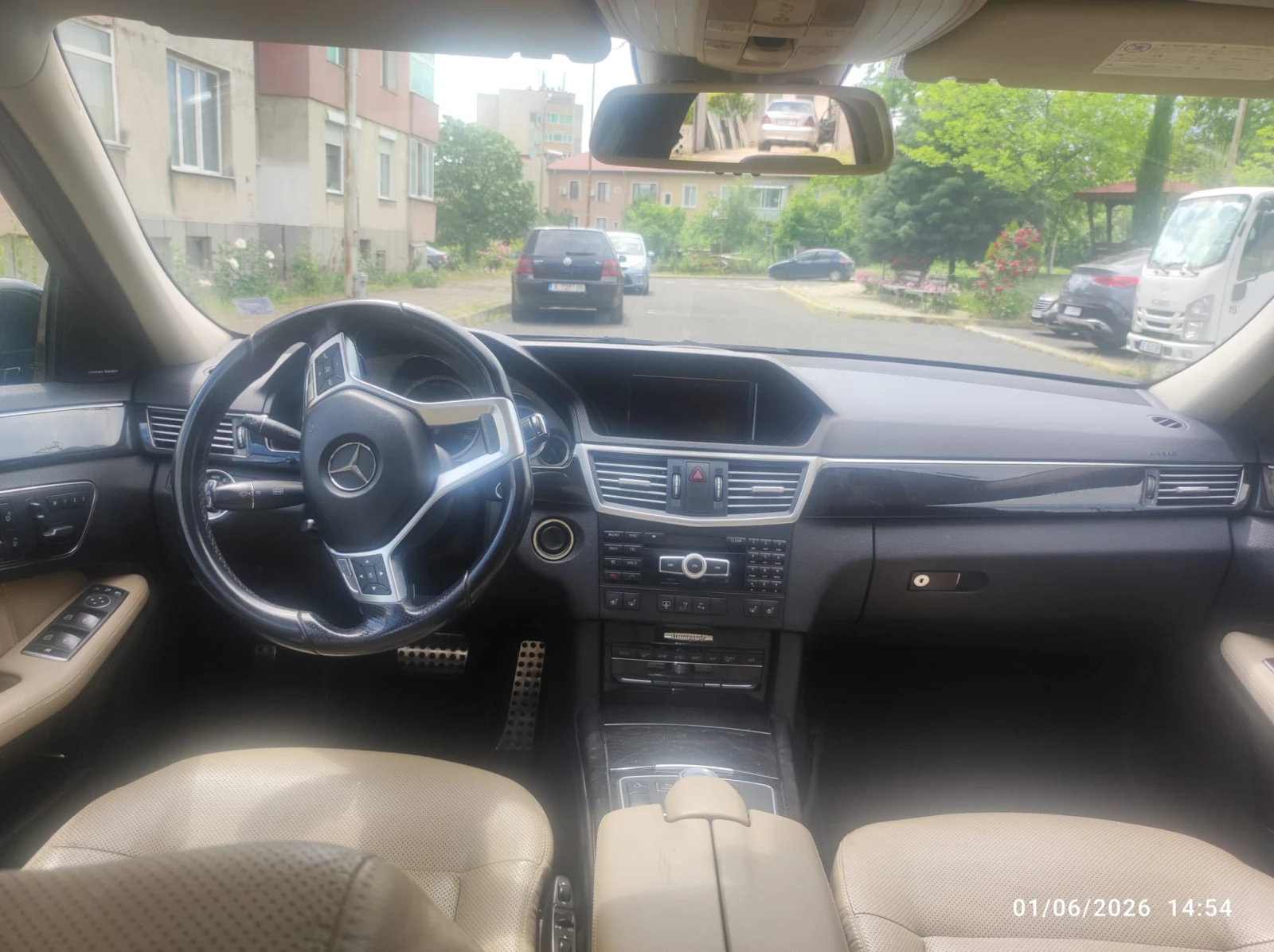 Mercedes-Benz E 350, снимка 8 - Автомобили и джипове - 54742786